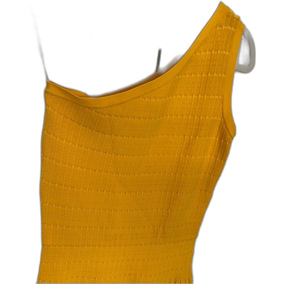 Michael Kors One Shoulder Dress Mustard Yellow Sz. Small fit & flare - Picture 3 of 7